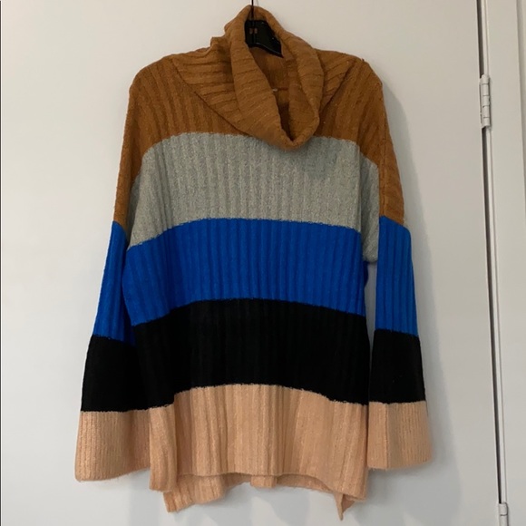 Altar'd State Sweaters - Altar’d State Colorblock Turtle neck sweater
